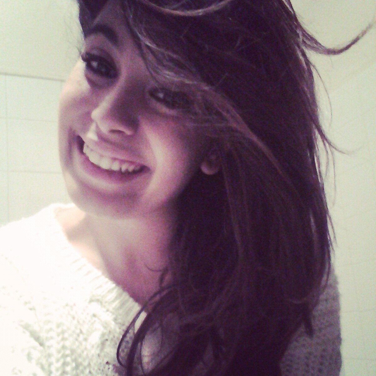 La musique, plus qu'une simple passion! Follow, and i follow back! Instagram:Sheryhanne1 Snapchat:Sheryhanneb