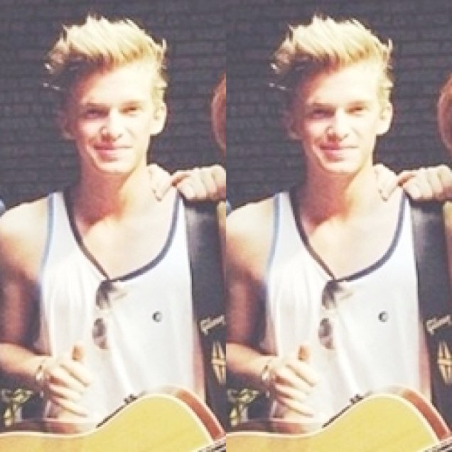 Love Cody Simpson! saw in concert 1/7/12 - 7/8/13 & 1/16/14 met on 7/24/13 & 1/16/14 ❤