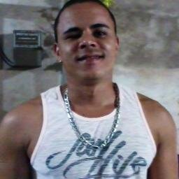 @ClubeFollowBack
#UniãoDoTwitterSegueEuSigoDevolta