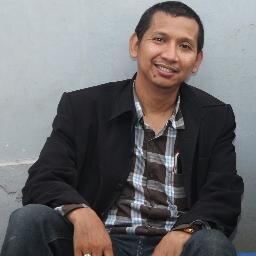 Keluargaku ibarat sebuah 'sarang' dimana kami semua anggotanya selalu ingin kembali dan ''ngariung'' bersama dalam kehangatan...