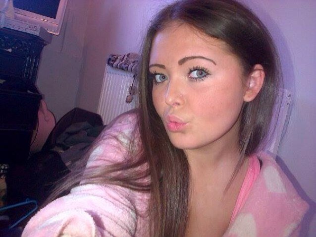 Folloe my bitch @EllieKassar
