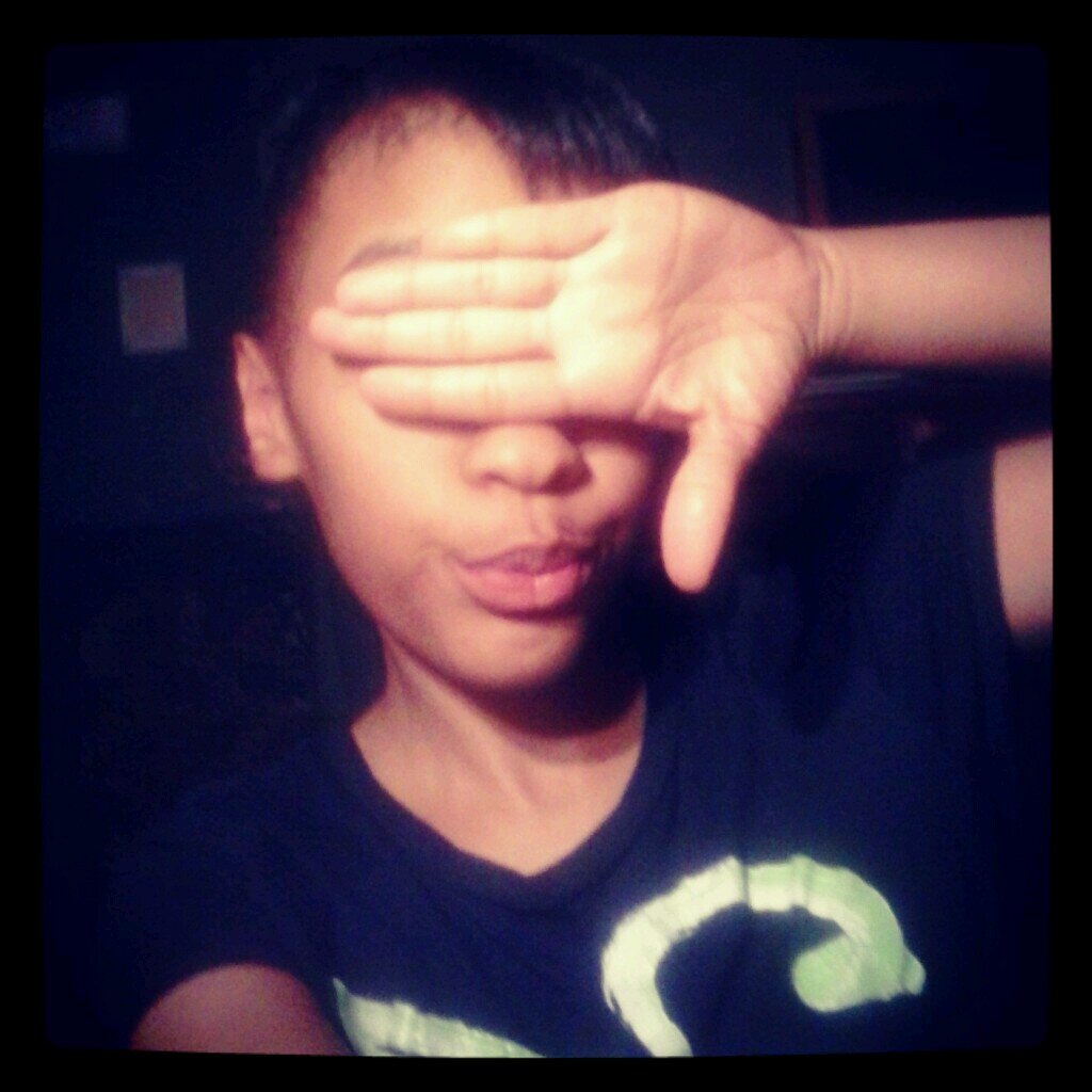 1st of all no
•old men in the 30 &' up
•young boys under the age 18

I don't want 
•no annoying guy!
•nasty pervs.!
•no fake bitches
