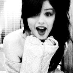 The Official Selena Gomez Twitter Page. New album STARS DANCE available on iTunes - http://t.co/efJ1TLHlIy