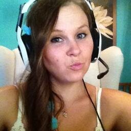 Aussie Chick Streamer on Twitch. http://t.co/cuAkxXiv02