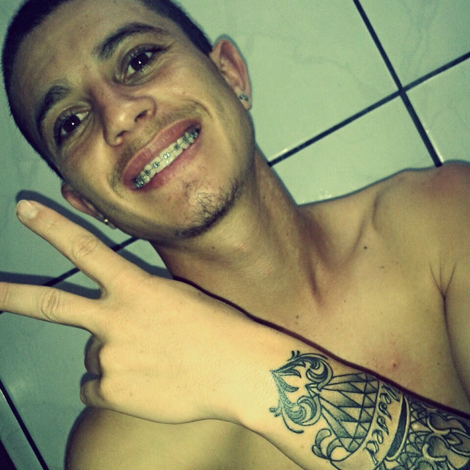 seja qem for qe seja verdadeiro♪