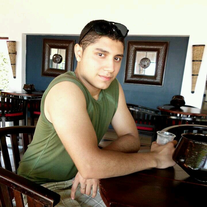 Kelvin_Urbina's profile picture. Viviendo mi vida un día a la vez 😎