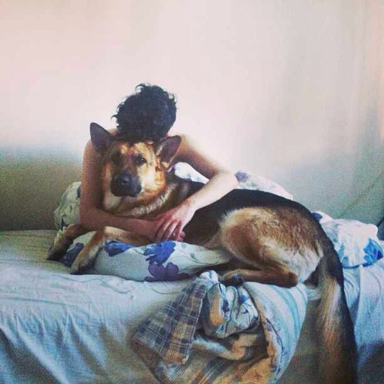 contentpoems's profile picture. i'm your untied shoes and your unpaid bills // #illhueminati