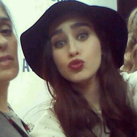 I'm a cunt, but @CamiCabeIIo fell for me anyways. [Taken ♡]