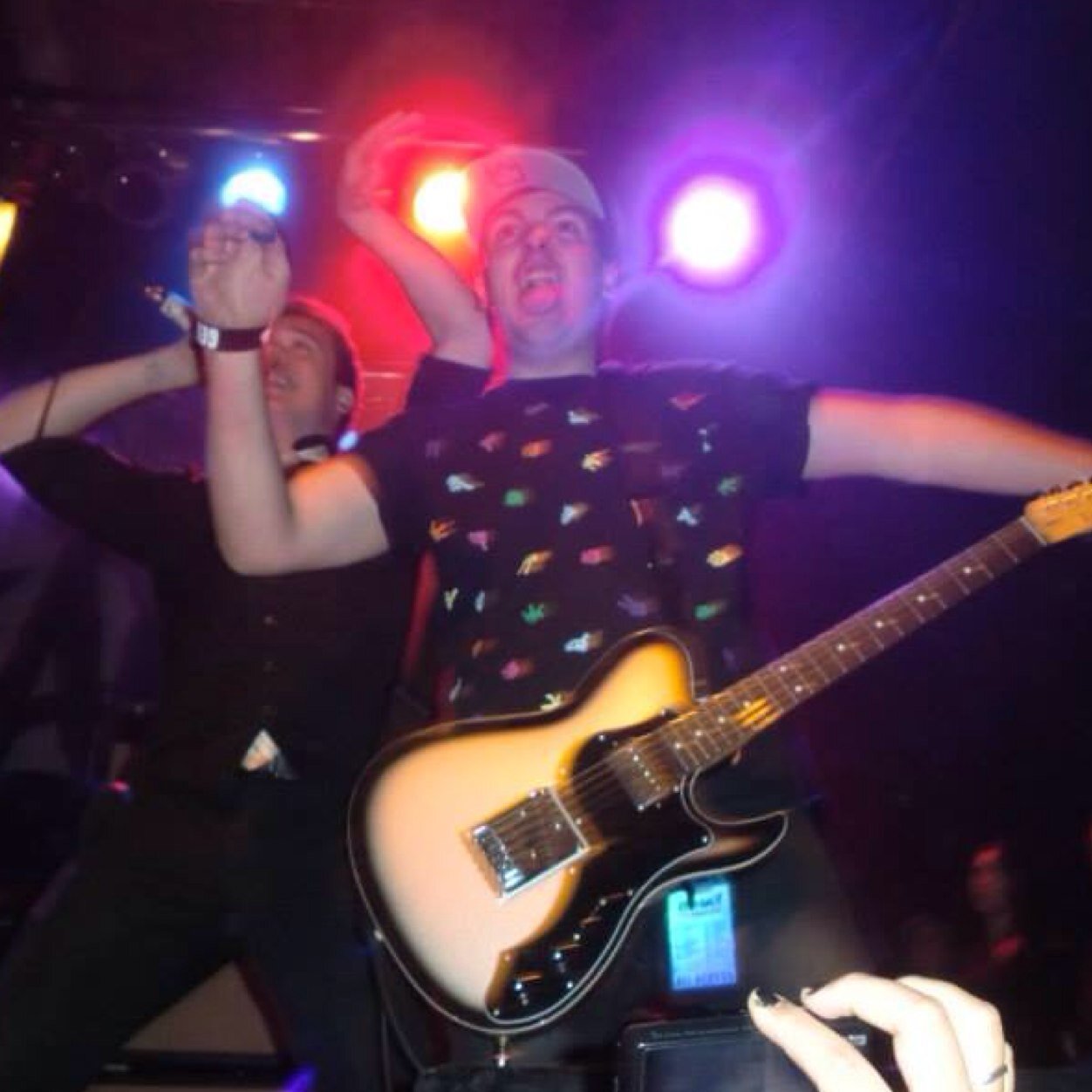 Im sat on while my upper half sells merch for Set It Off