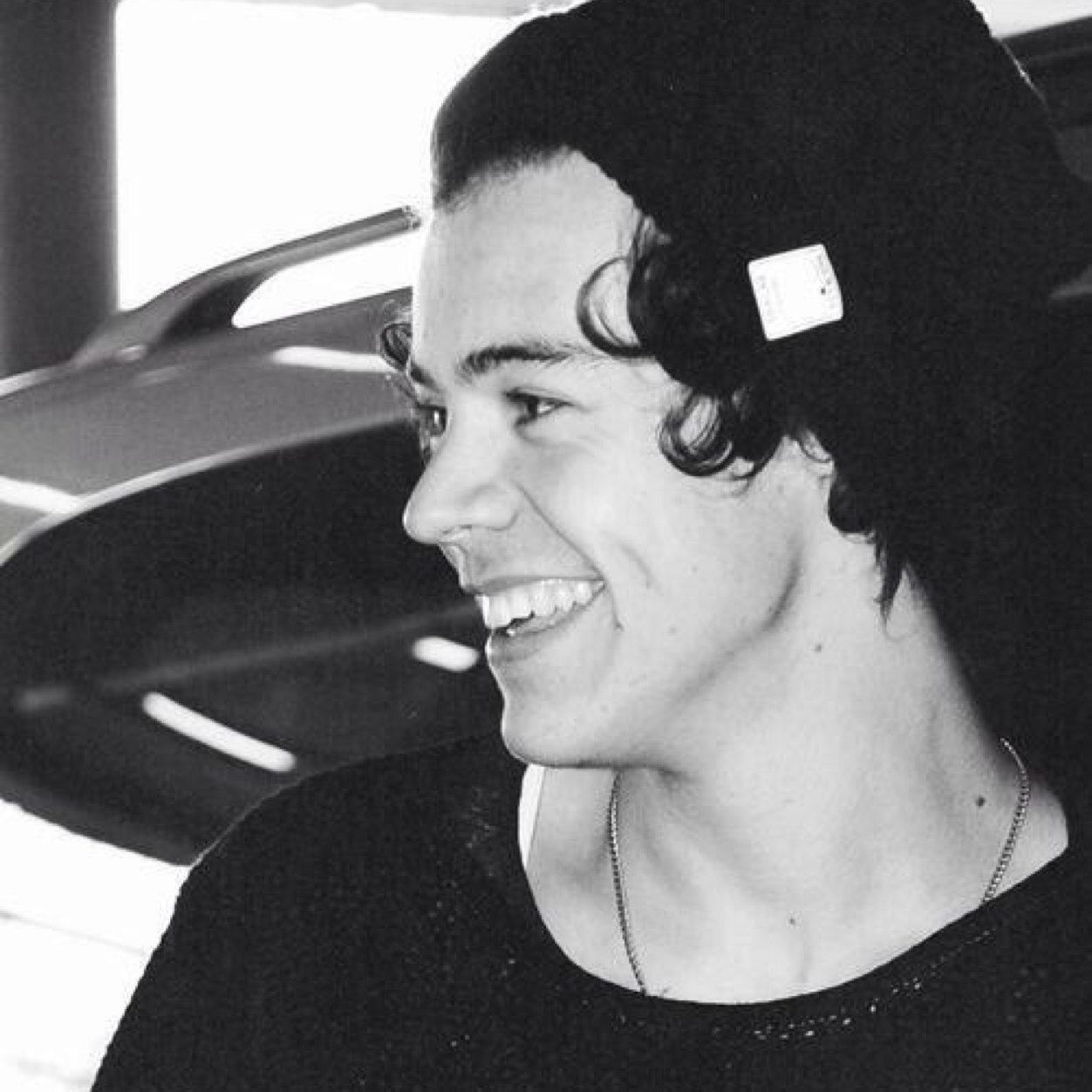 Free follow PLEASE FOLLOW @elfmeharry