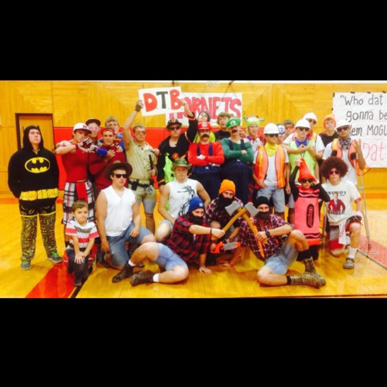 The Official Page of The Muenster High School Rainmen