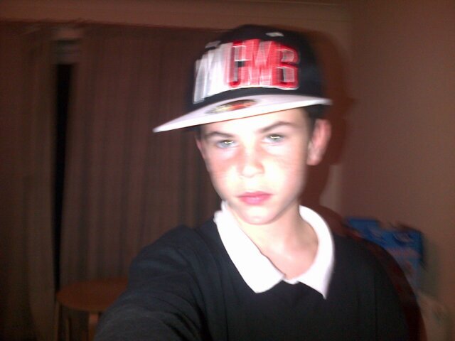 MinimottJosh's profile picture. I'm a young man if I was polite I am smart well I could be hobies being weried LOL only joking I'm a joke now that's is true