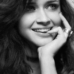 aysun_az's profile picture. 