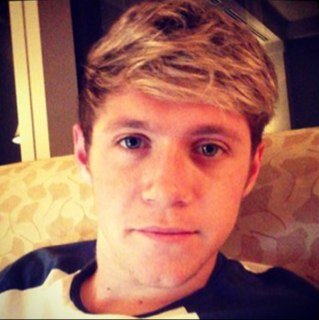 follow @HoranHeart_x
