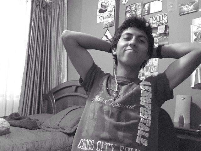 dlokura's profile picture. hincha a muerte de la U, estudio ingeniería en la EPN ( hecho v3RGx pero soy un maestro ! ; nahhh chendoooo ! )