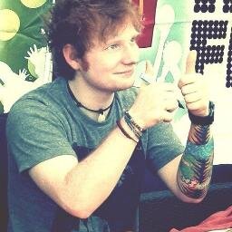 Just Another Obsessed-Weird Sheerio. My GOALS are to FOLLOW ALL SHEERIOS, to VOTE, to get UPDATES and to STALK.
