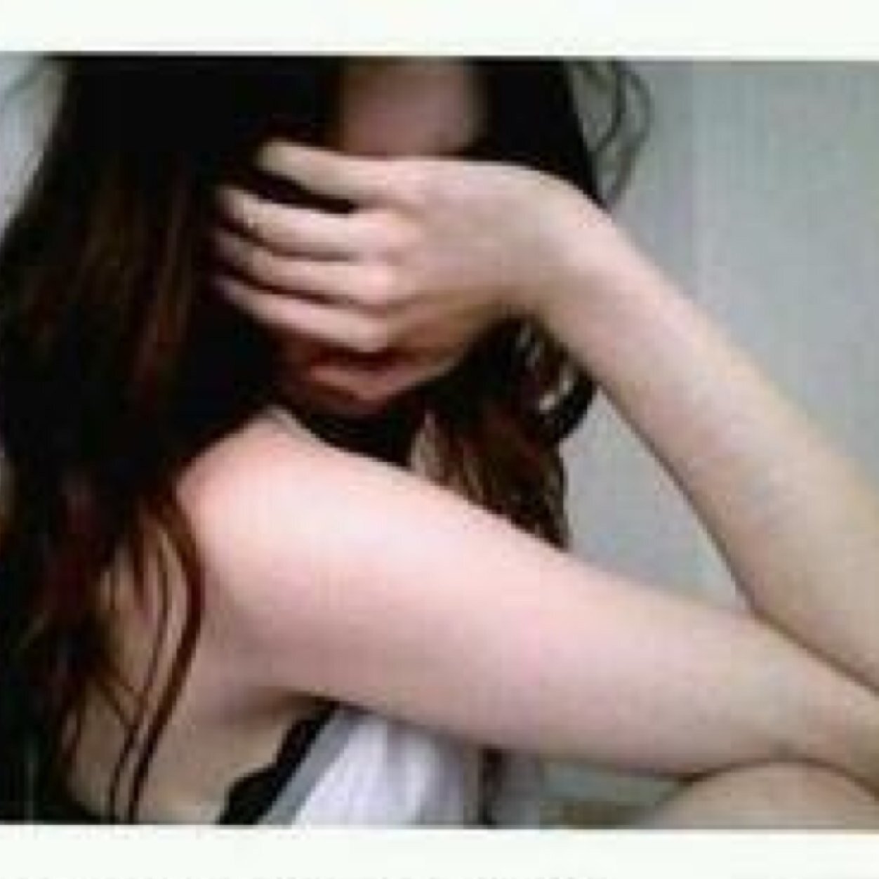 Girl - 14 - Belgium - Sad - Recovering from self harm - I'm here for you ❤