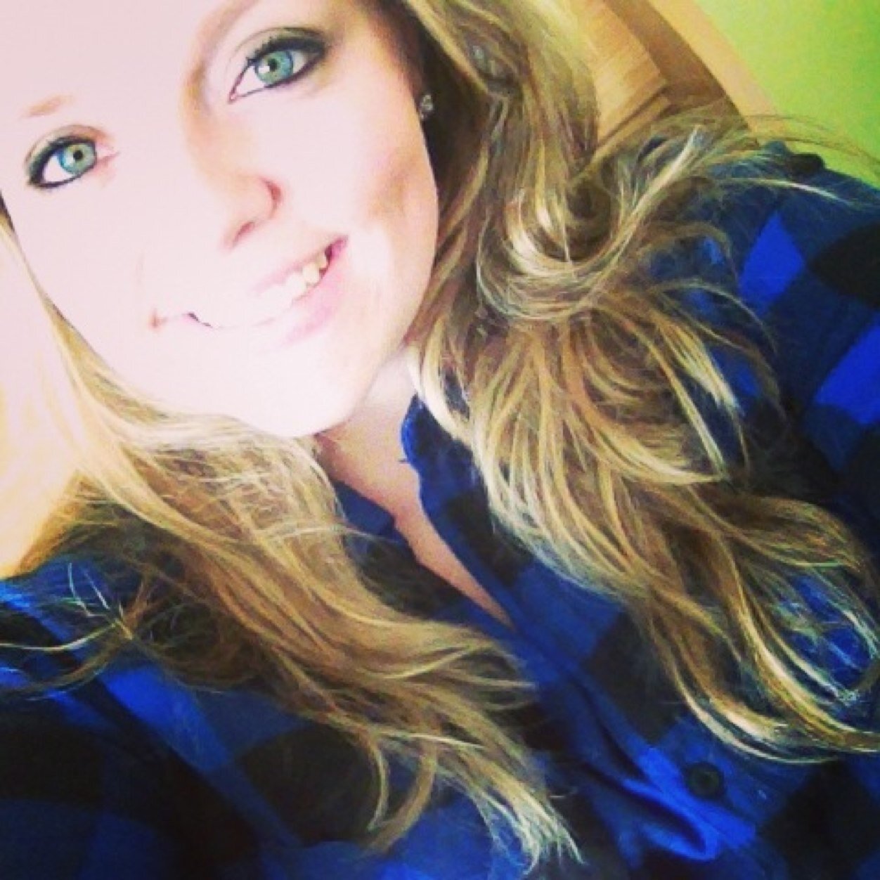 We're burning down the night shooting bullets at the moon baby, 
this is how we roll.