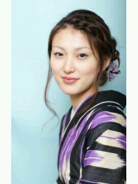 着物が大好きです！なかなか着る機会は無いんですけどね。マイペースで呟いて行きます。よろしく～