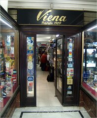 Viena18BCN's profile picture. Trabajamos desde el año 1920 con la fidelidad y el entendimiento de nuestras mejores marcas. Conocemos muy bien el sector de los productos de escritura y regalo