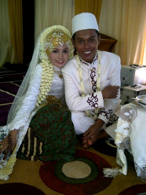 oyie_qori's profile picture. Istrinya @maniltrumpet♥ibunya Ahmad Zakiyya Hamizan♥Juragan les2an