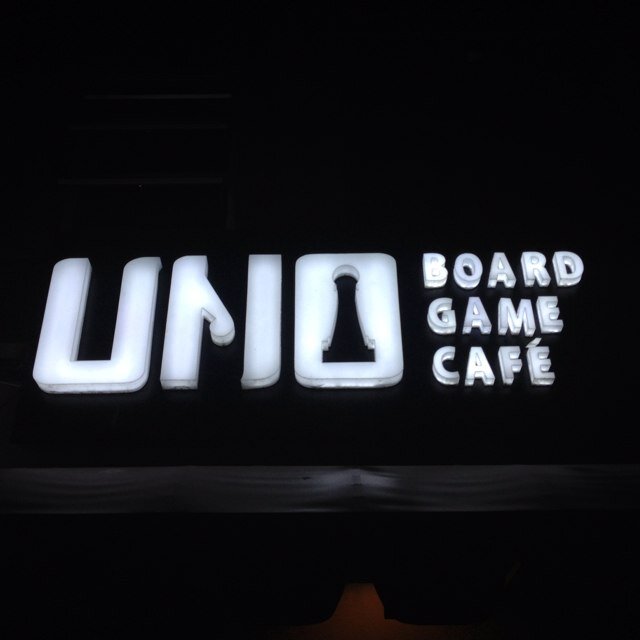 EAT, LAUGH, and UNO! Boardgame Cafe, MT Haryono 116 MLG - 081252513837