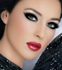 Maquillaje Profesional para XVañeras, Novias, Cualquier evento social, antro, etc...Trabajamos con los mejores productos 100% calidad profesional!