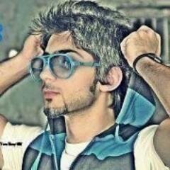 أروع ما قد يكون في العمر ( حب ) ولكن الأروع ! أن يزهو بالوفاء .. 
وأروع ما في القلب ( نبضات ) ولكن الأروع أن ينبض بالدعاء ,
فيا رب في هذا الوقت أسعده وبما يرضيك