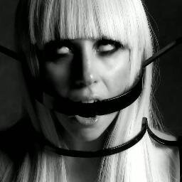 pequeomonstruo2's profile picture. Little Monster ツ
I was walking along minding my business
When love came and hit me in the eye
Flash, bam, alacazam,
Out of the orange colored sky.