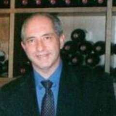 Friulano  Agronomo, esercita presso il proprio Studio di via IV Novembre a Latina. Appassionato gastronomo e' autore televisivo e scrittore.