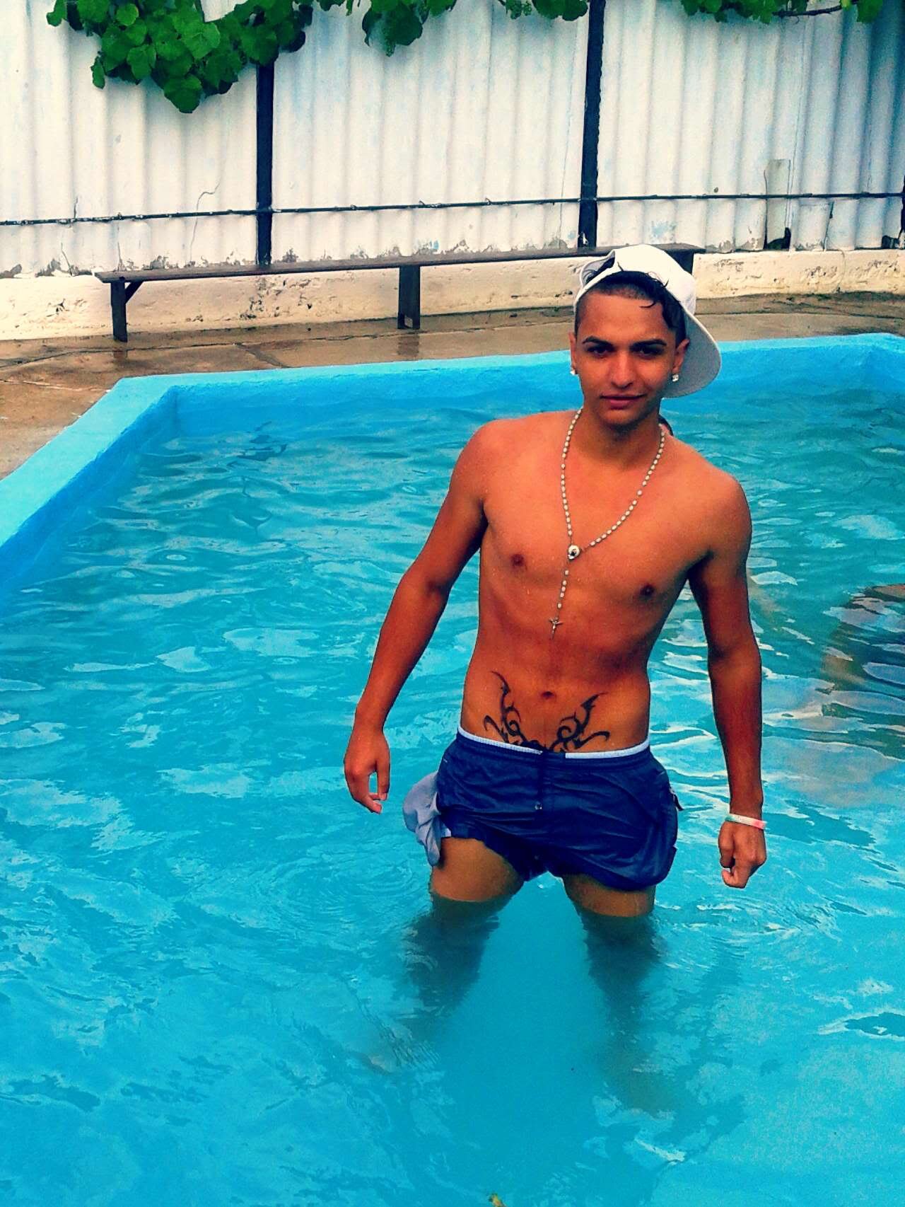 ErnestoCordob's profile picture. Quien no arriesga no gana. Vida solo hay una, vivela como te plazca. Quiero ser el dueño de tu corazón, pero no estas por la labor.