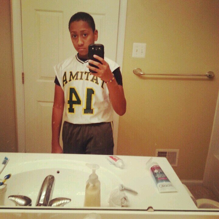 GTA V life Jr PS3 Football #20 RB Basketball #14 PG baller Nike & Adidas Follow me on Instagram and Vine ill follow back