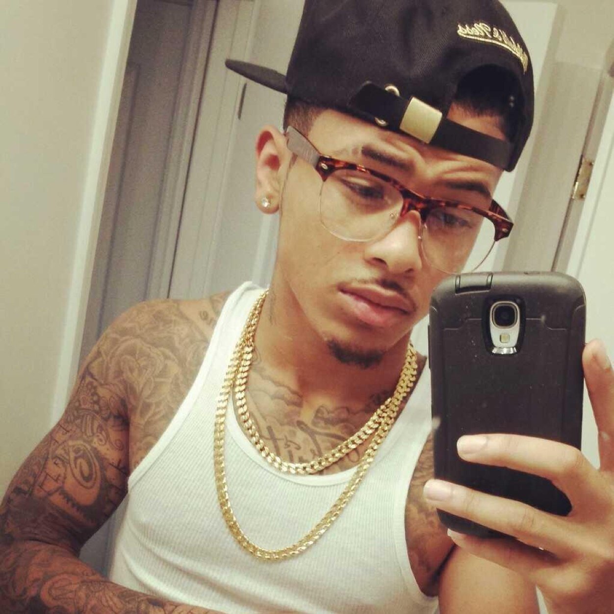 Single Like a Pringle..✌️ Freaks Come Out At Night..✌️