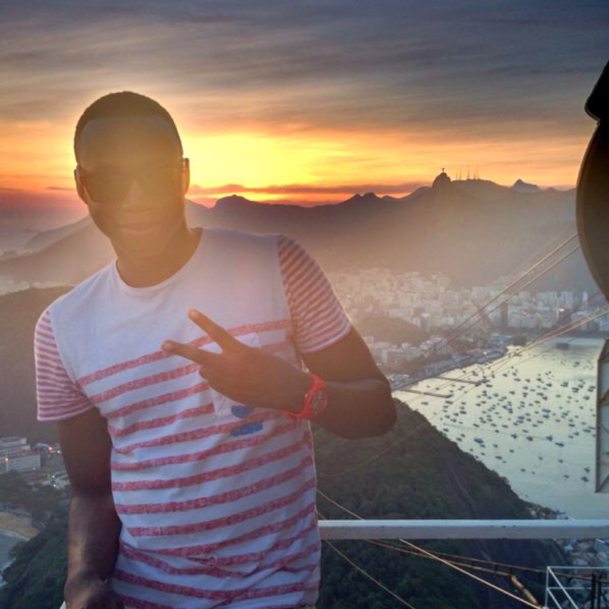 SlickVix's profile picture. I'm a fun loving guy who that works hard but plays harder. Addicted to travelling, socialising and partying. Instagram: SlickVix Snapchat: SlickVix