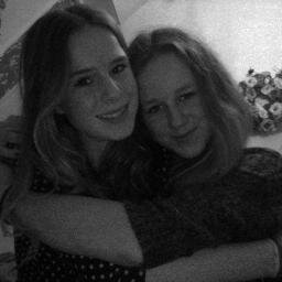 Oscar Romero - 4 vwo - Love Lisse, Emmy, Ilke, Lois, Julia, Lisa, Isa, Lynn - Acro ♡ Jet