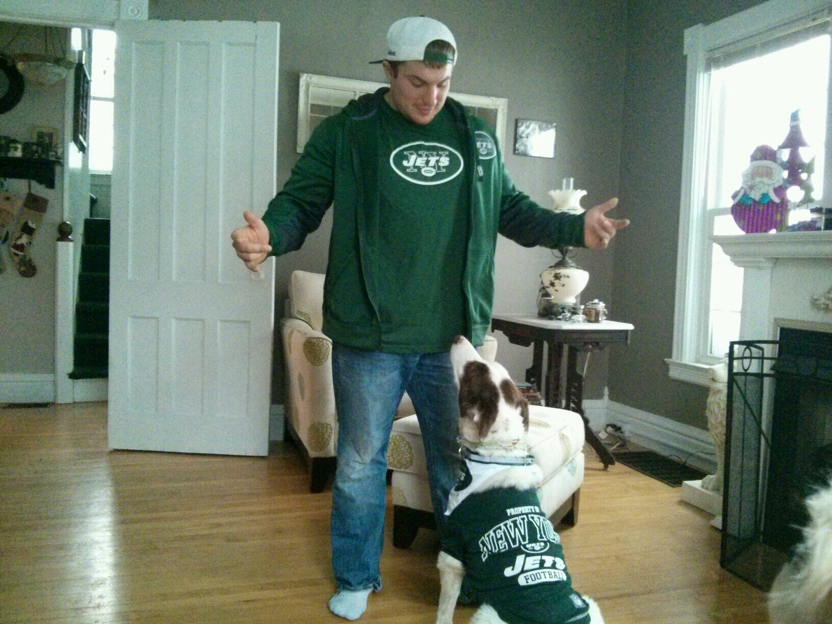 DaRealMeatSauce's profile picture. Engineer,Single dad of two border collies, lift things up and set them down, OZ Alum, Outdoorsman,most likely to get kicked out of a Buffett#Thistraindontstop