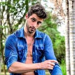 Loucas pelo► @RobertoMaiaReal | FC criado e seguido pelo próprio cantor em: 19-11-13 |✌ Adms: Aline  e @Liliam_Duarte fc_loucasporm@outlook.com