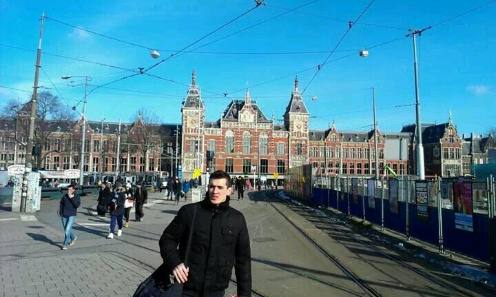 halitbtopal's profile picture. her hayat bir sorudur