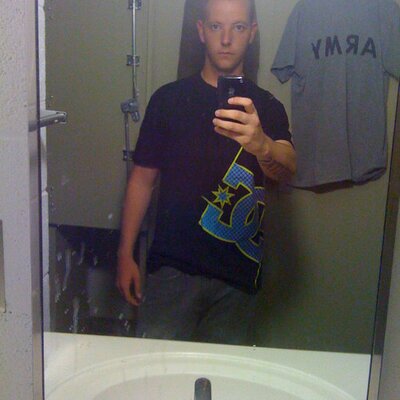 Profile Picture of Erik Wayne McDaniel (@qrtrschmp) on Twitter