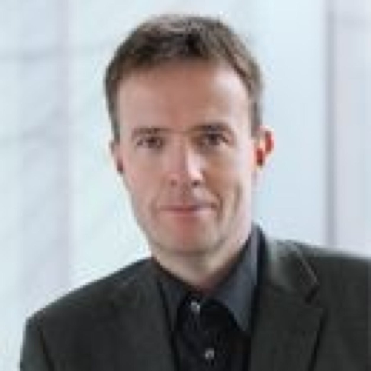 DTGisholt's profile picture. Grå byråkrat, tvitrer privat.