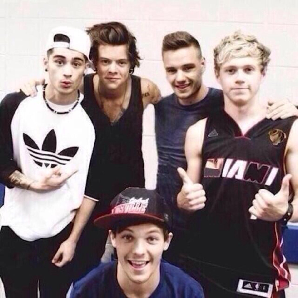 JUST RT THIS PLEASE AND THANK BABE follow me if youd like but i just want an RT (@hemmoxharold) Xx https://t.co/JtUIe189Q9