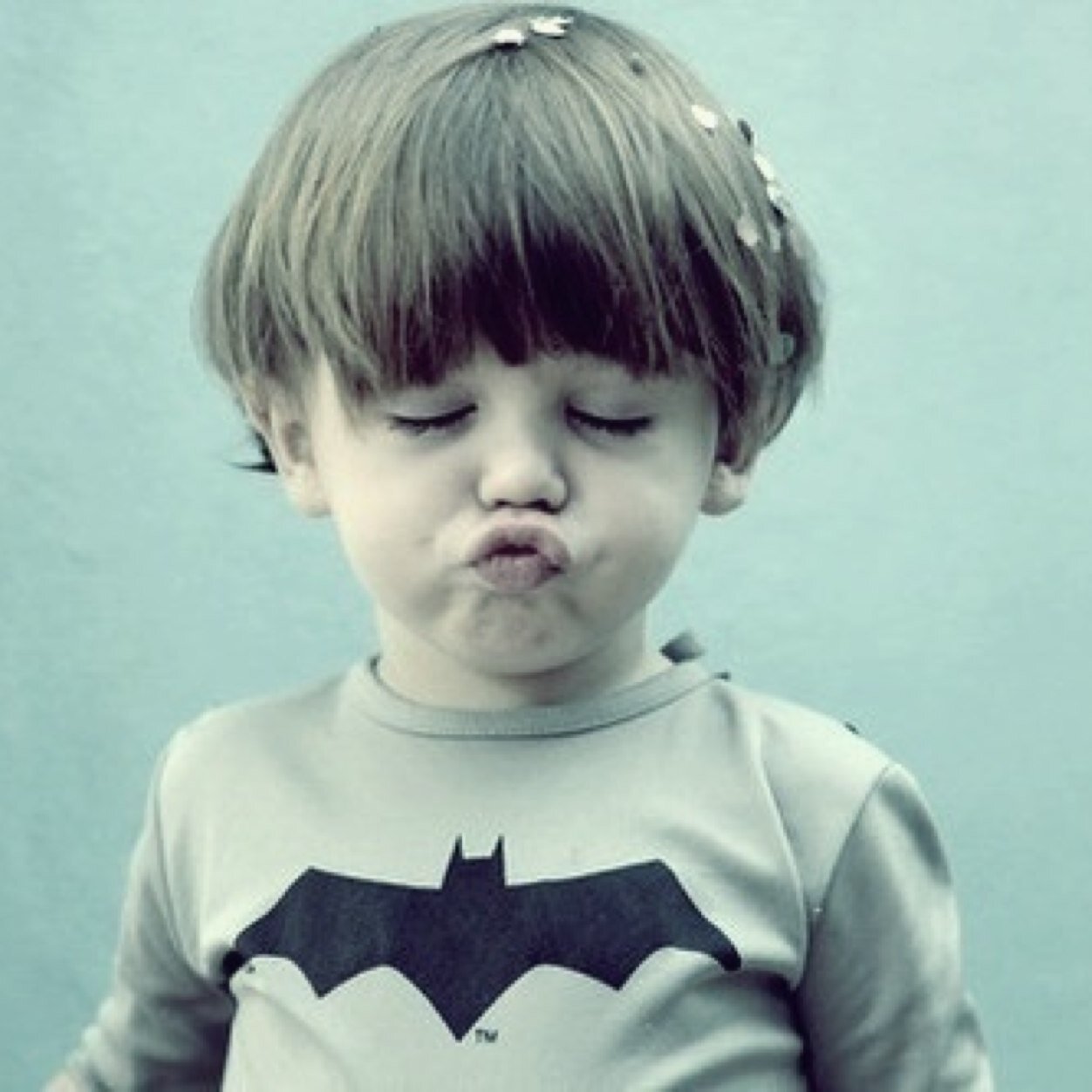 LonelyHidden's profile picture. I no know anymore..