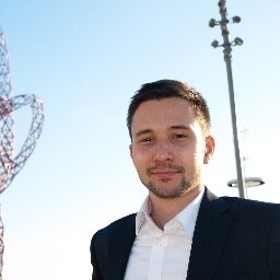 Гражданин, ученый, скептик, выпускник Кембриджа. Citizen, scientist, sceptic, Cambridge graduate.