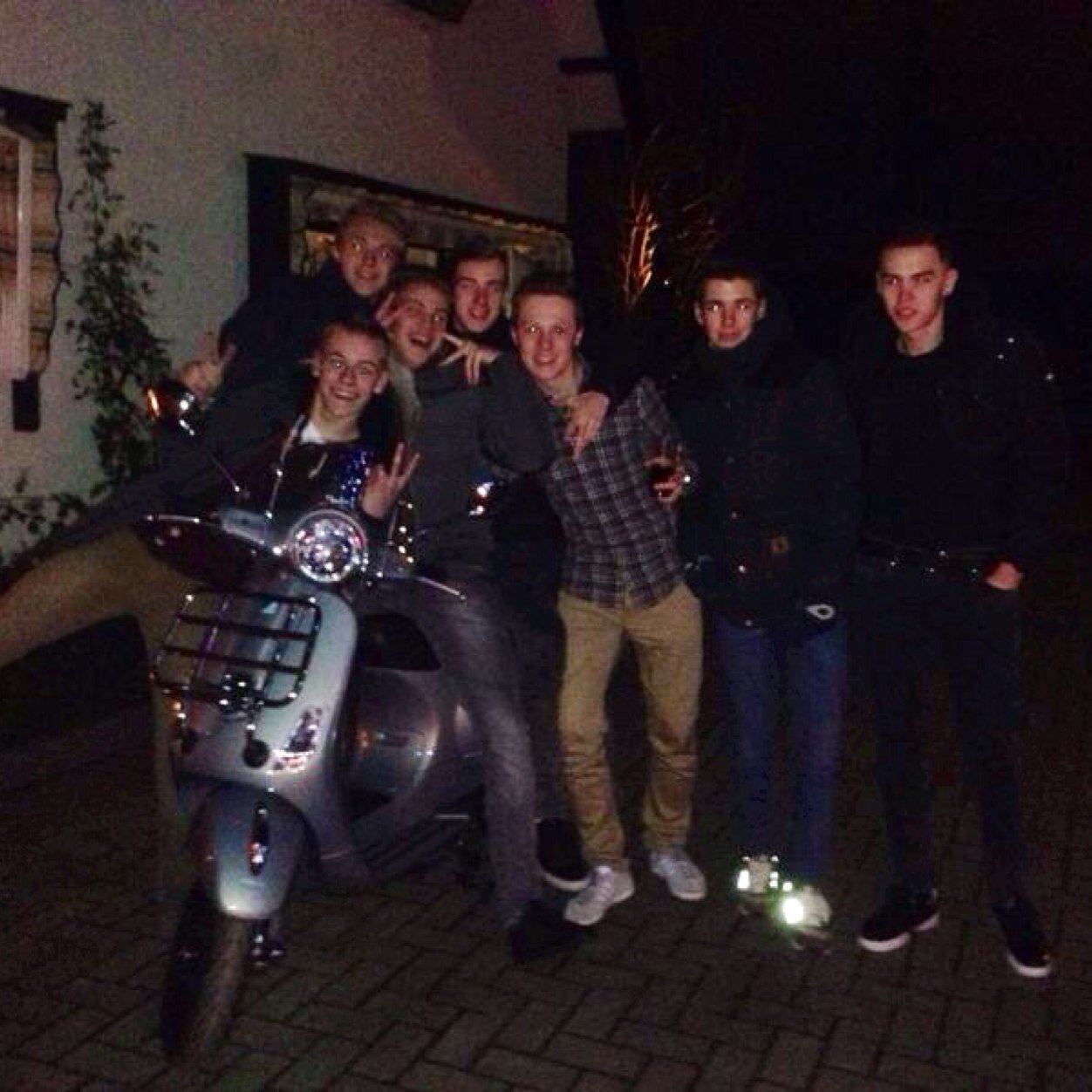 GSSrobin's profile picture. People say nothing's impossible, but I do nothing every day. - Winnie the Pooh. // 3 VWO