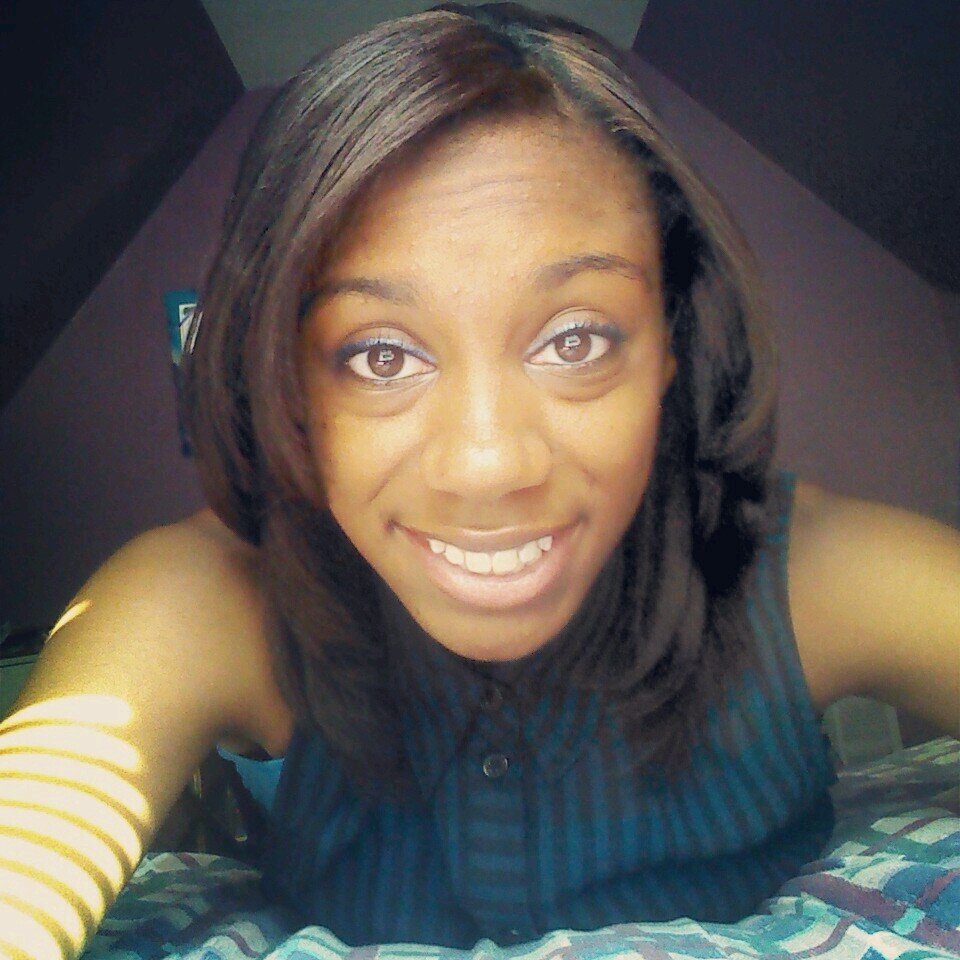 _JumpForALiving's profile picture. Follow me cause I'm #TeamFollowBack and because I'm #TrackNation. I don't run but I do #JumpForALiving!