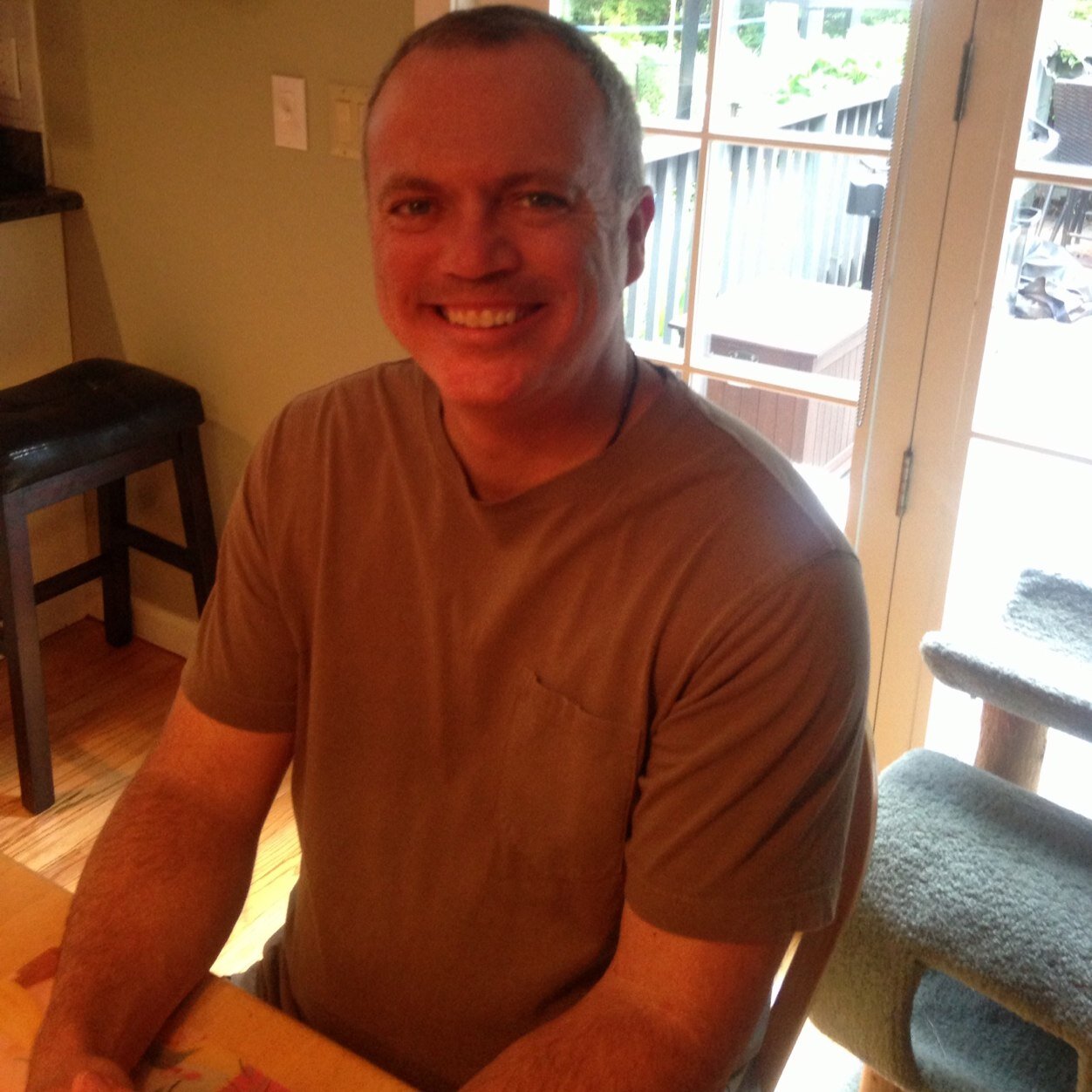 Smile Creator, Songwriter, Husband, Father, Son, Coach, Brother, Friend. Love to Laugh! 
My purpose is serving others