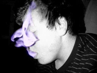 Add me on bbm :D pin:26647E69