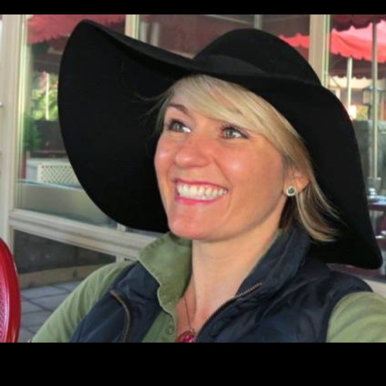 CBStyleDC's profile picture. 