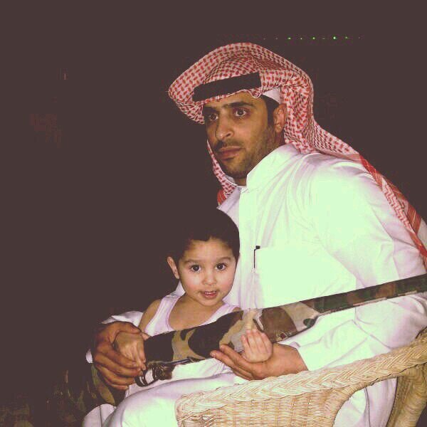 ‏‏احب ان اغير واقع انا اعرفة واكتب ما يدور حولي اتابع من يتابعني ضيفني واضيفك