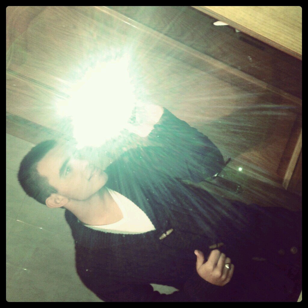 DaniiYquemasda's profile picture. La ley de seguir y la del más fuerte.